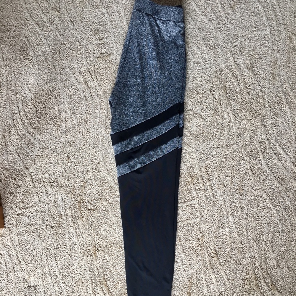 Color-block leggings - Picture 4 of 5